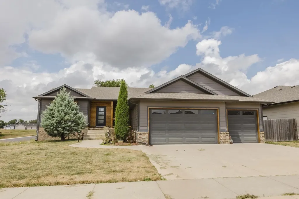 4909 N Saker Wichita KS 67219