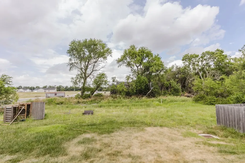4909 N Saker Wichita KS 67219