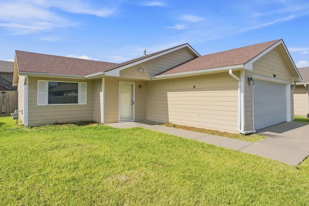 5819 E Pembrook Wichita KS 67220