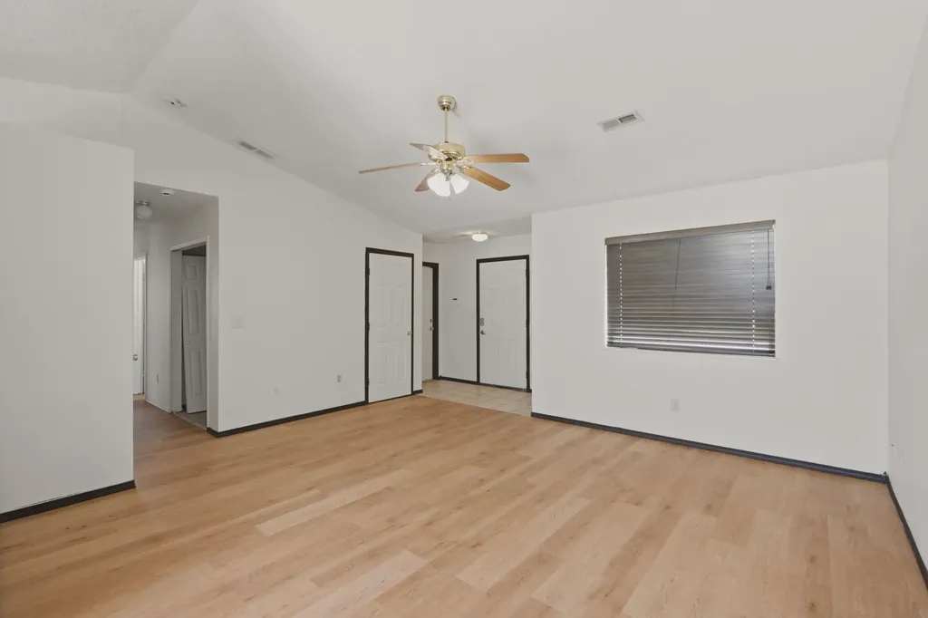 5819 E Pembrook Wichita KS 67220