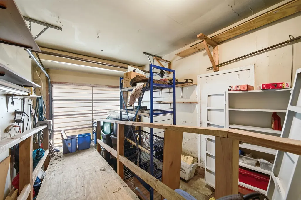2116 W 35th Wichita KS 67217
