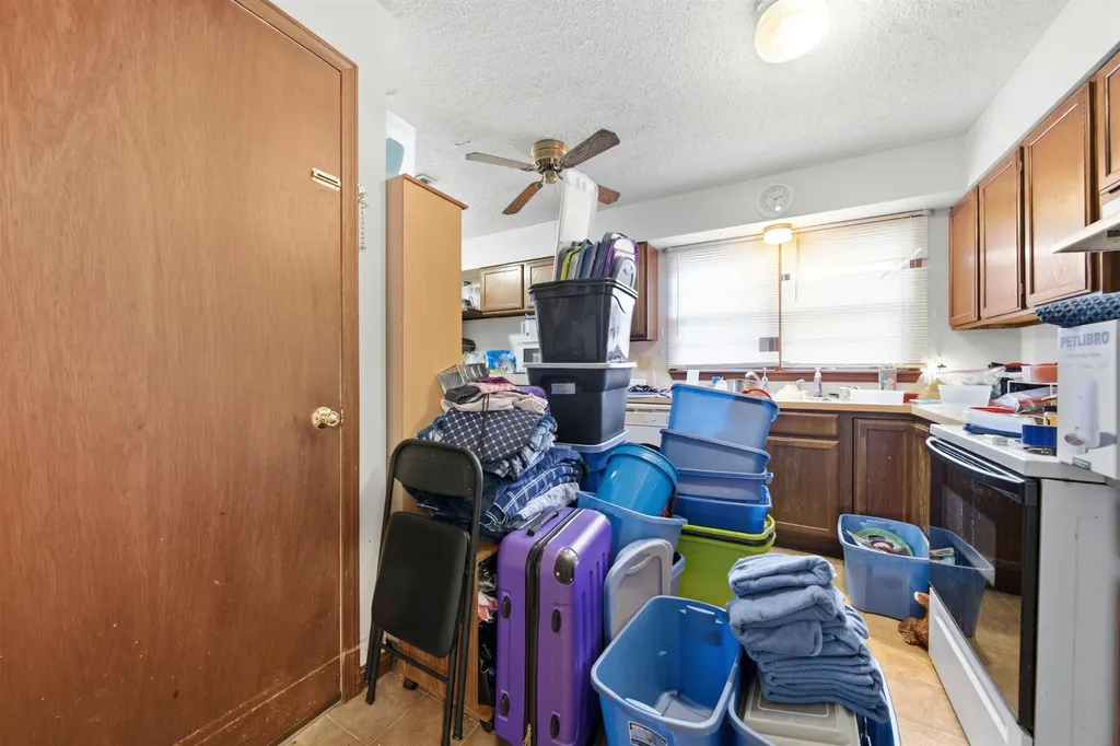 2116 W 35th Wichita KS 67217