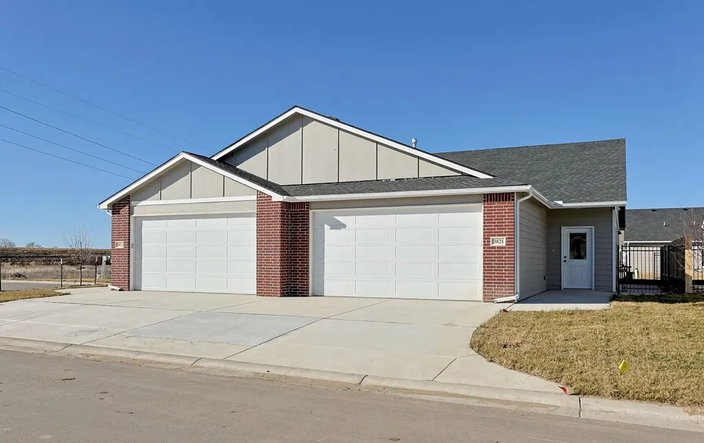 3835 S Blue Lake Court Wichita KS 67215