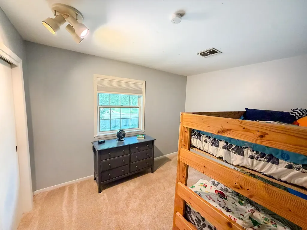 4 Hickory Newton KS 67114
