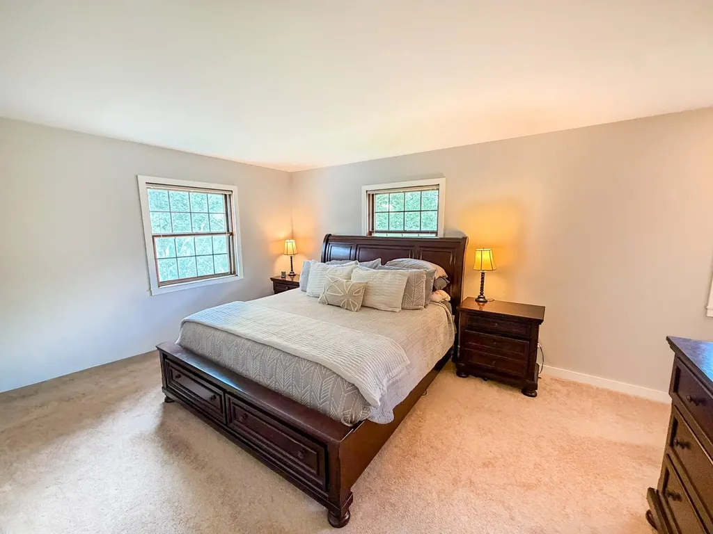 4 Hickory Newton KS 67114