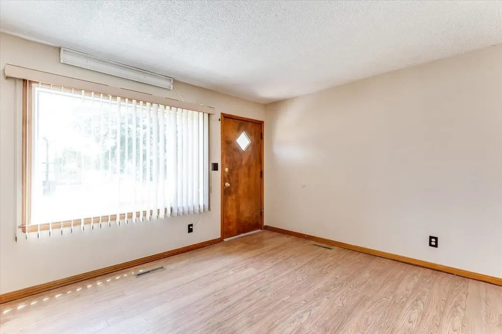 5118 E Mount Vernon Street Wichita KS 67218