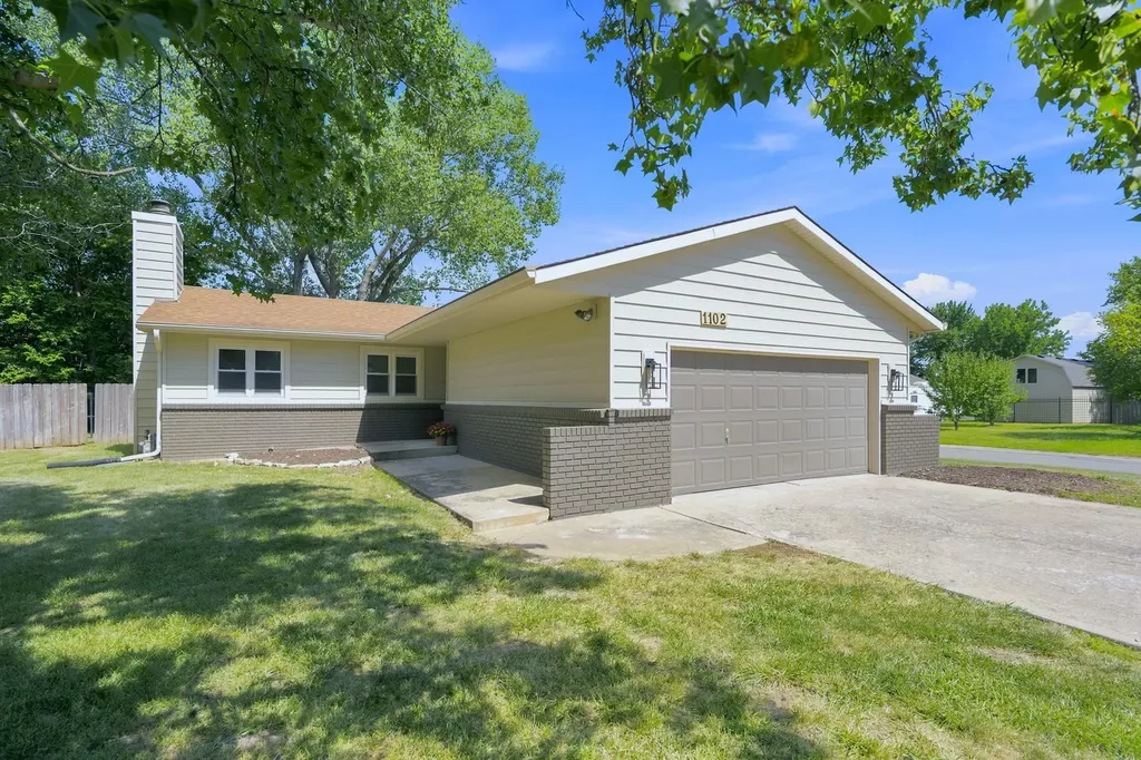 1102 N West Street Rose Hill KS 67133-9332
