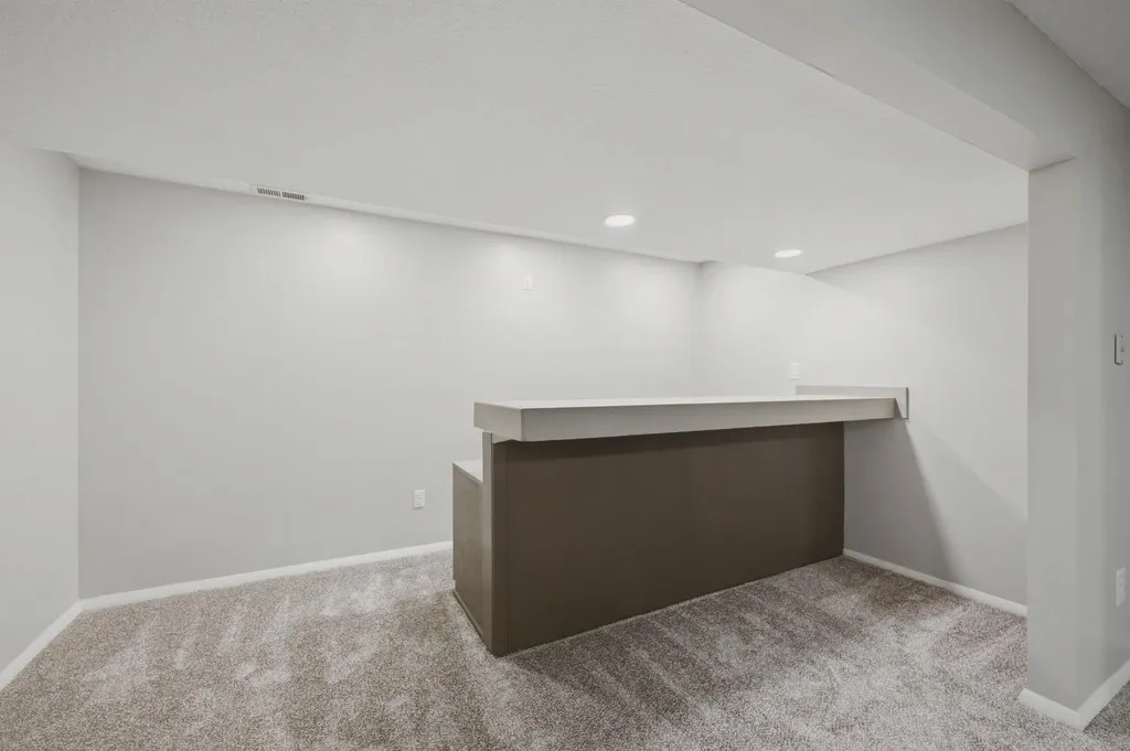 1102 N West Street Rose Hill KS 67133-9332