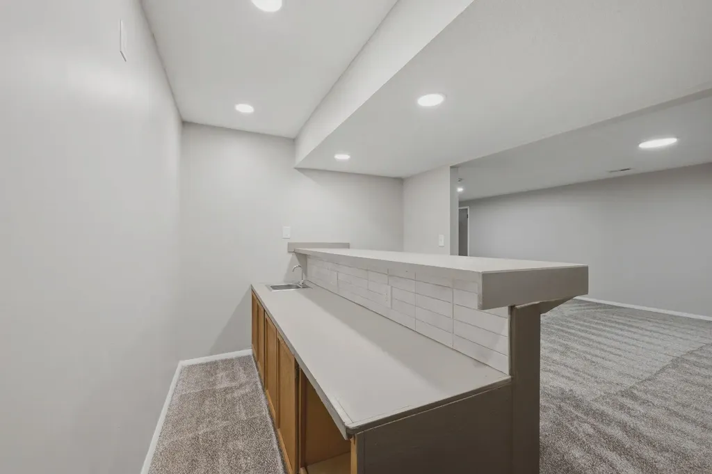 1102 N West Street Rose Hill KS 67133-9332