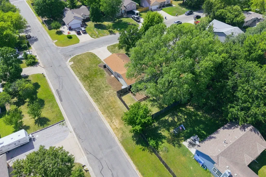 1102 N West Street Rose Hill KS 67133-9332