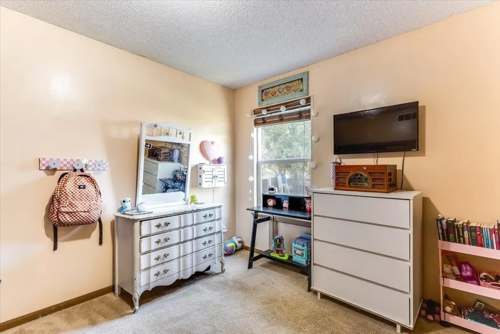 512 W Wayne Wichita KS 67217