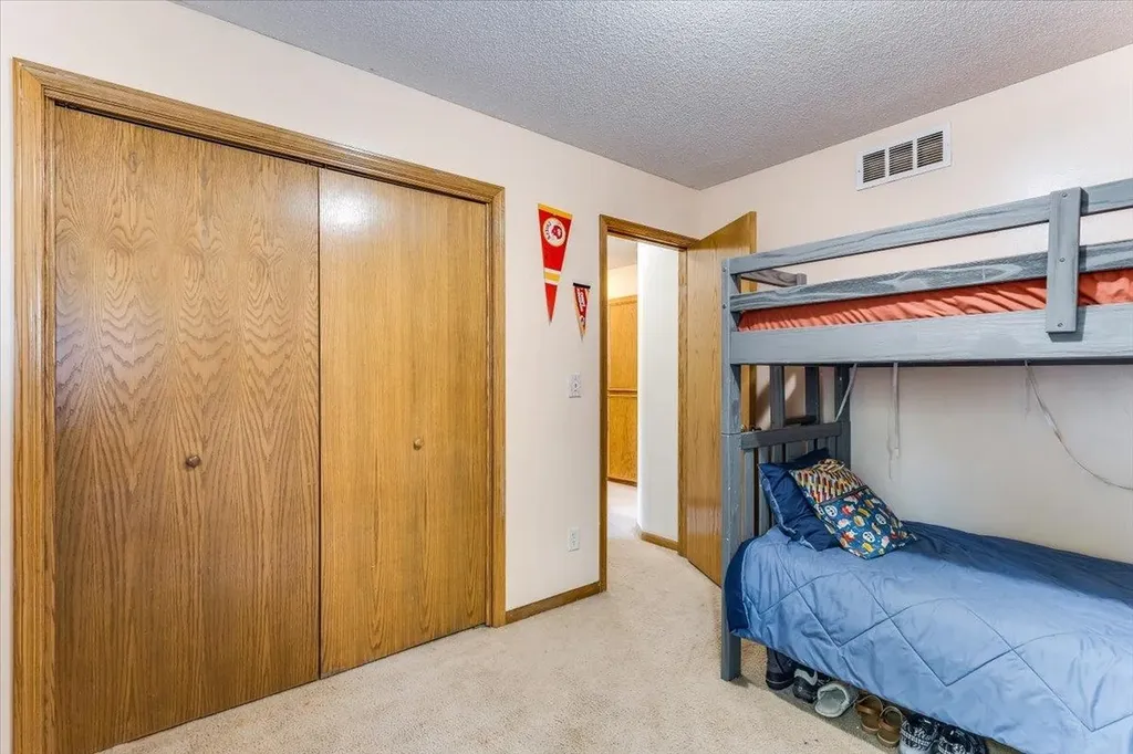 512 W Wayne Wichita KS 67217