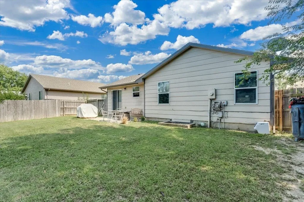 512 W Wayne Wichita KS 67217