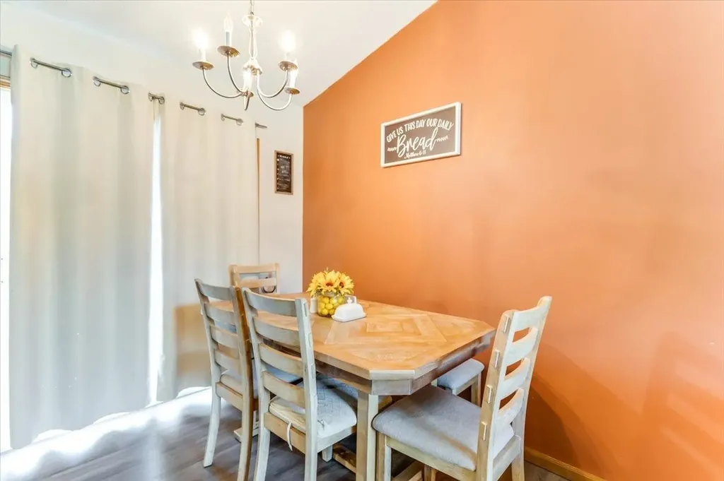 512 W Wayne Wichita KS 67217