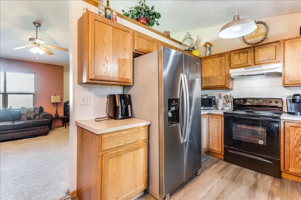 512 W Wayne Wichita KS 67217