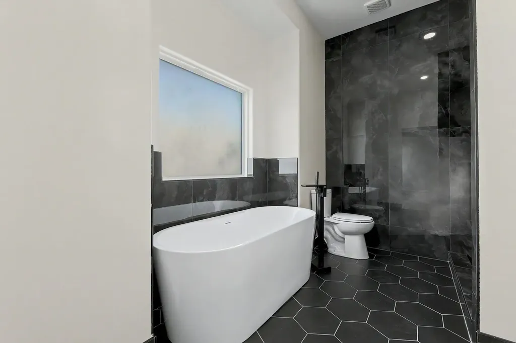 5123 N Hampton Wichita KS 67226