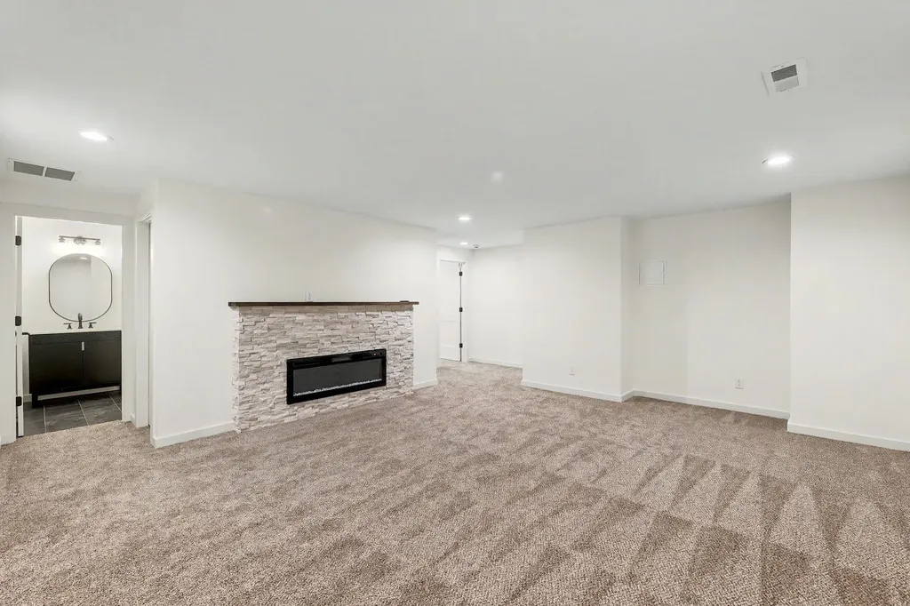 5123 N Hampton Wichita KS 67226