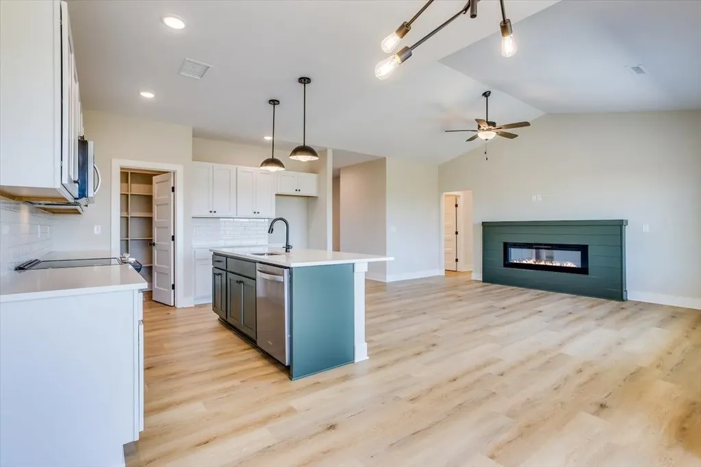 1017 Long Path Street Goddard KS 67052