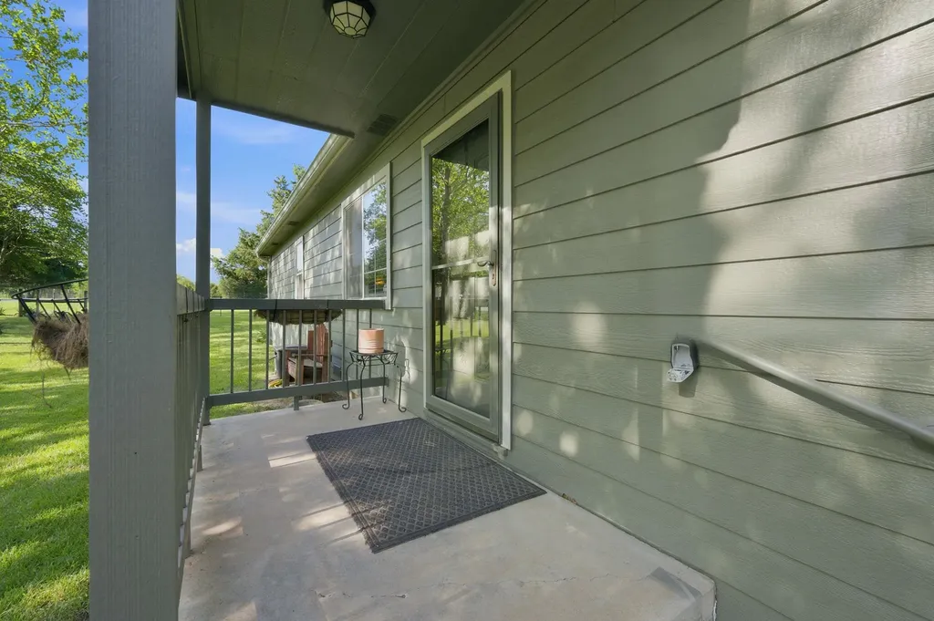 9565 SW Mcadoo Road Augusta KS 67010