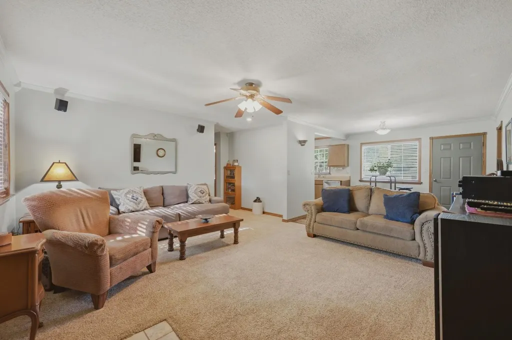 9565 SW Mcadoo Road Augusta KS 67010