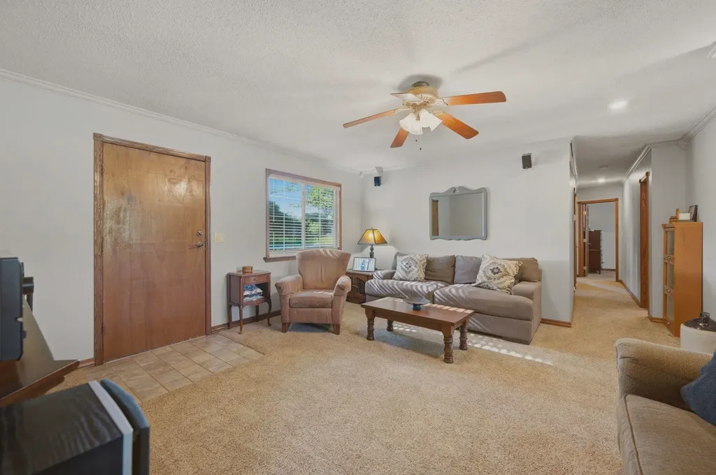 9565 SW Mcadoo Road Augusta KS 67010