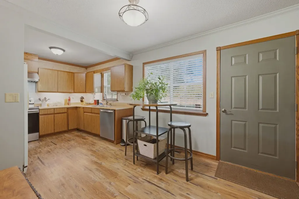 9565 SW Mcadoo Road Augusta KS 67010