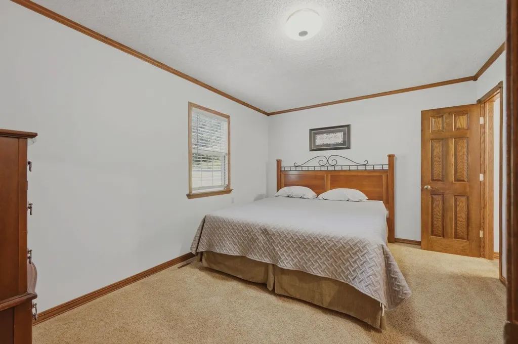 9565 SW Mcadoo Road Augusta KS 67010