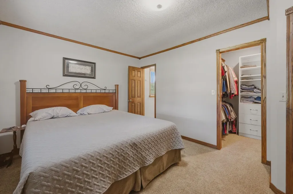 9565 SW Mcadoo Road Augusta KS 67010