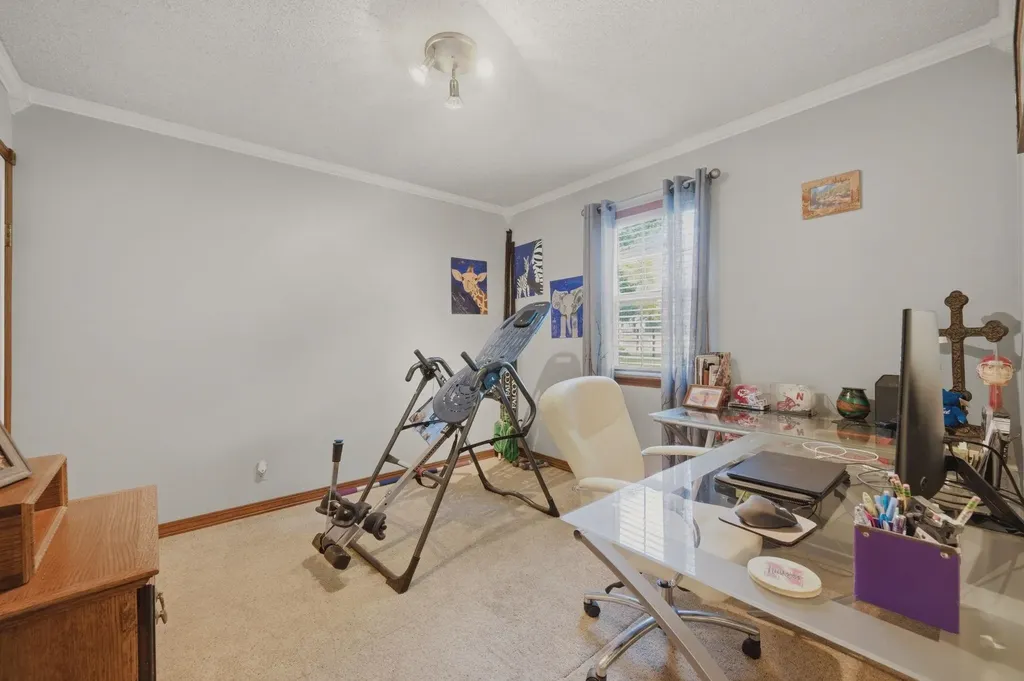 9565 SW Mcadoo Road Augusta KS 67010