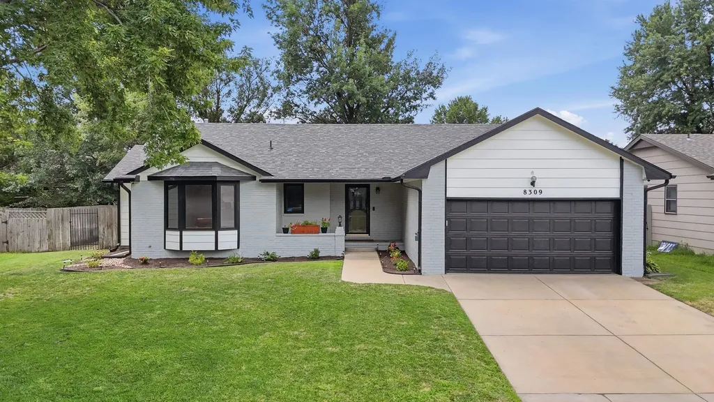 8309 W 17th Wichita KS 67212