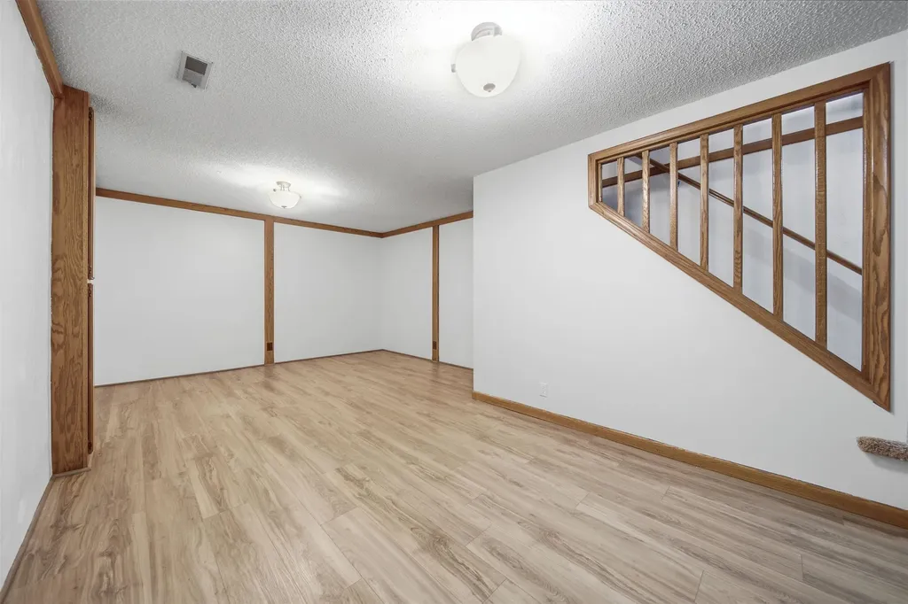 8309 W 17th Wichita KS 67212