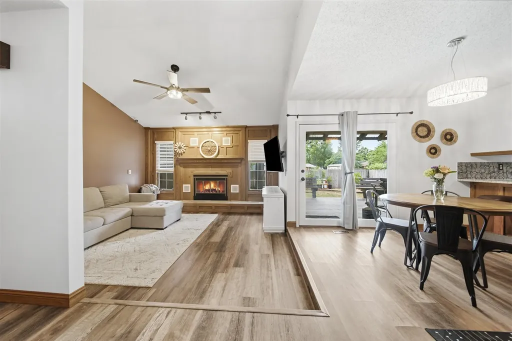 8309 W 17th Wichita KS 67212