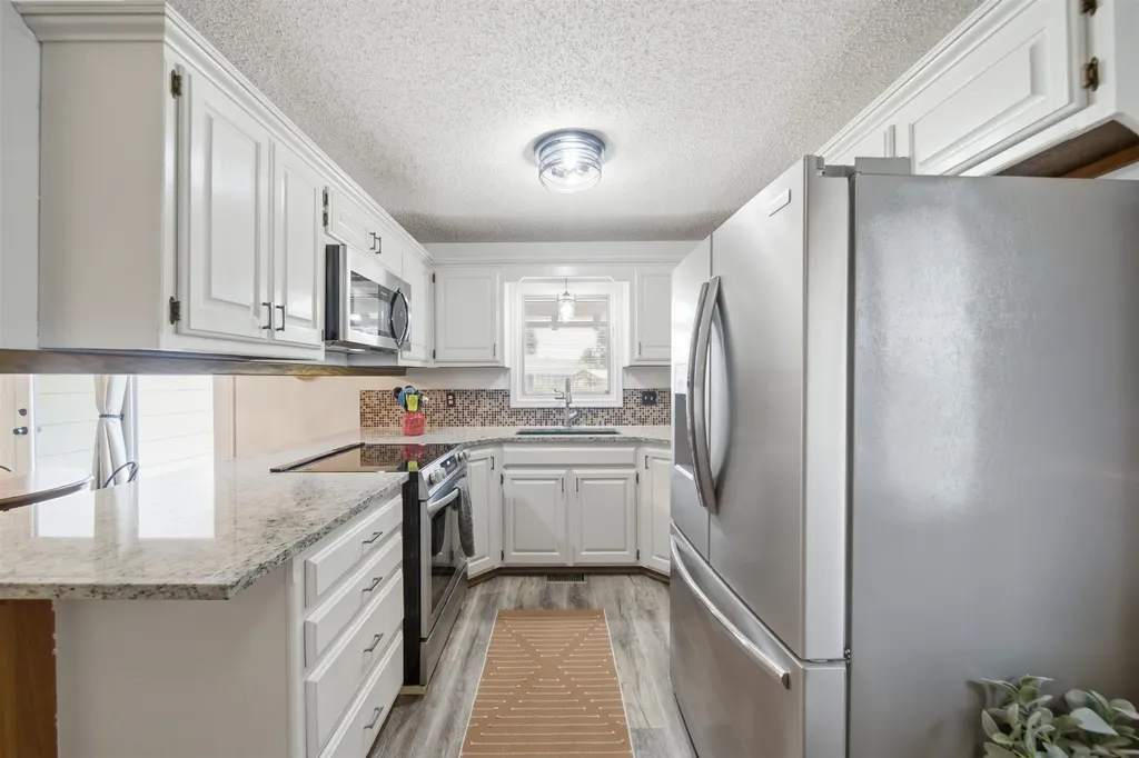 8309 W 17th Wichita KS 67212