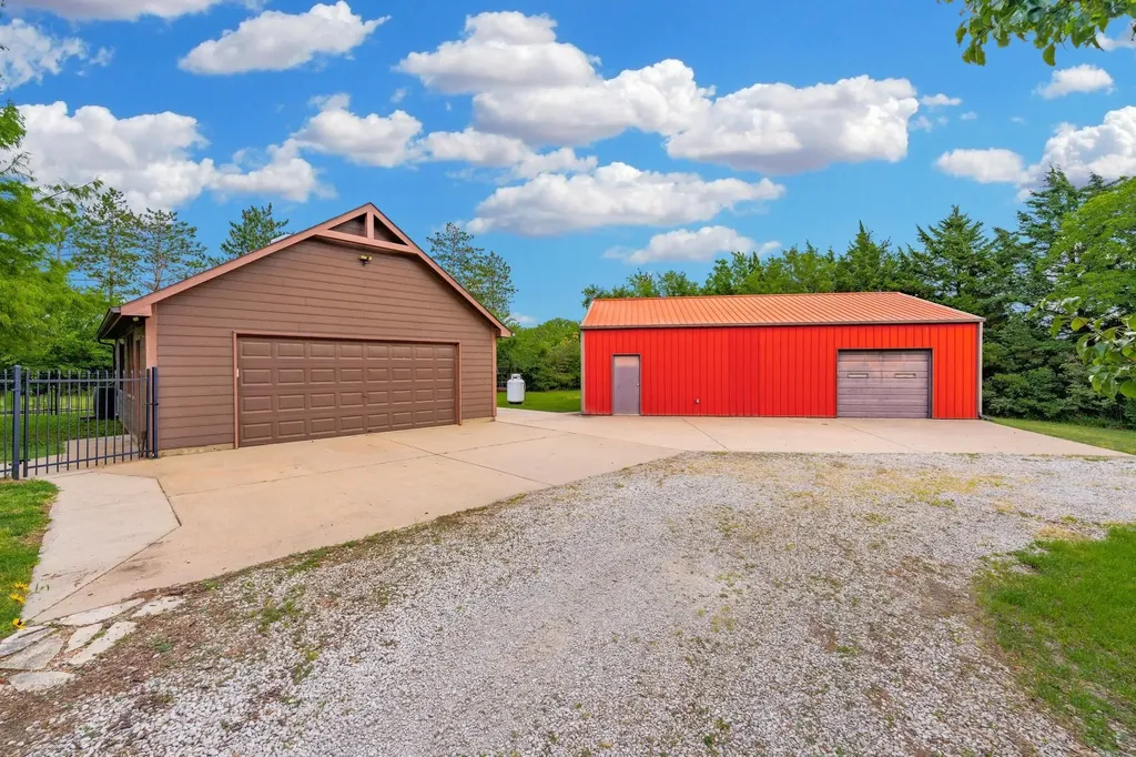 6619 SW Santa Fe Lake Road Augusta KS 67010