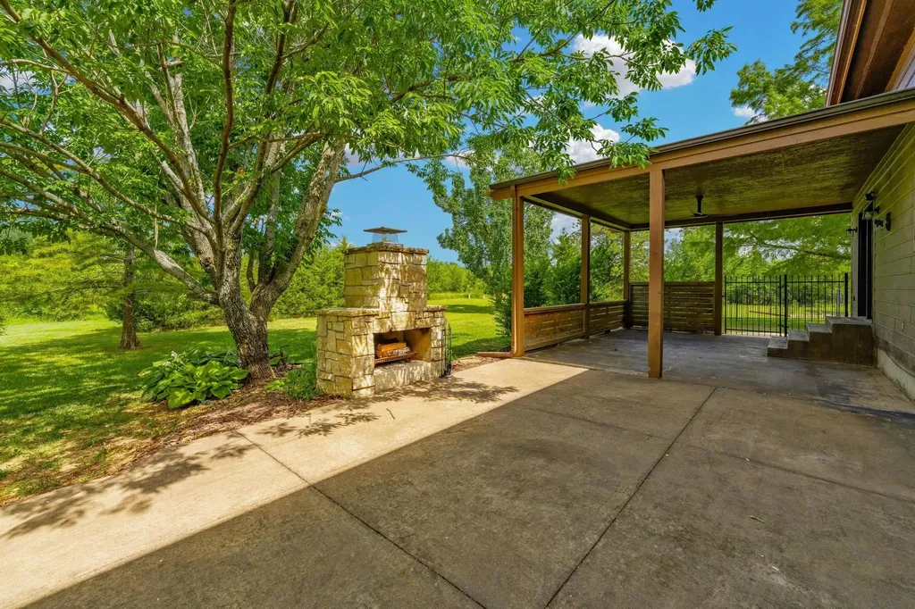 6619 SW Santa Fe Lake Road Augusta KS 67010