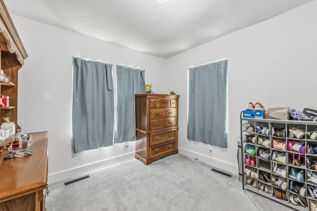 1206 N Bobbie Augusta KS 67010