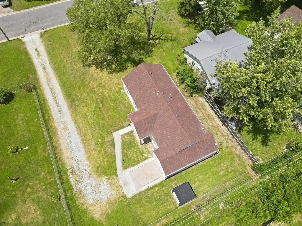 1206 N Bobbie Augusta KS 67010