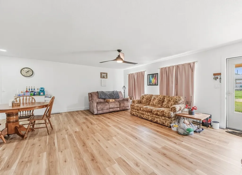 1206 N Bobbie Augusta KS 67010
