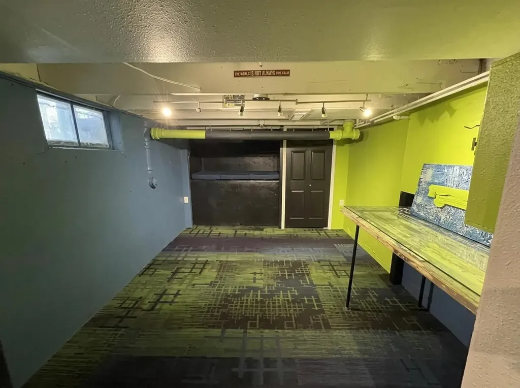 633 S Poplar Wichita KS 67211