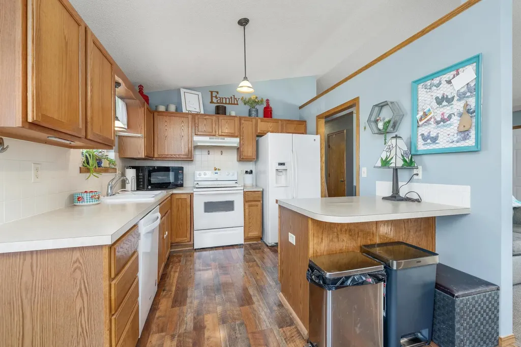 1815 N Country Walk Mulvane KS 67110