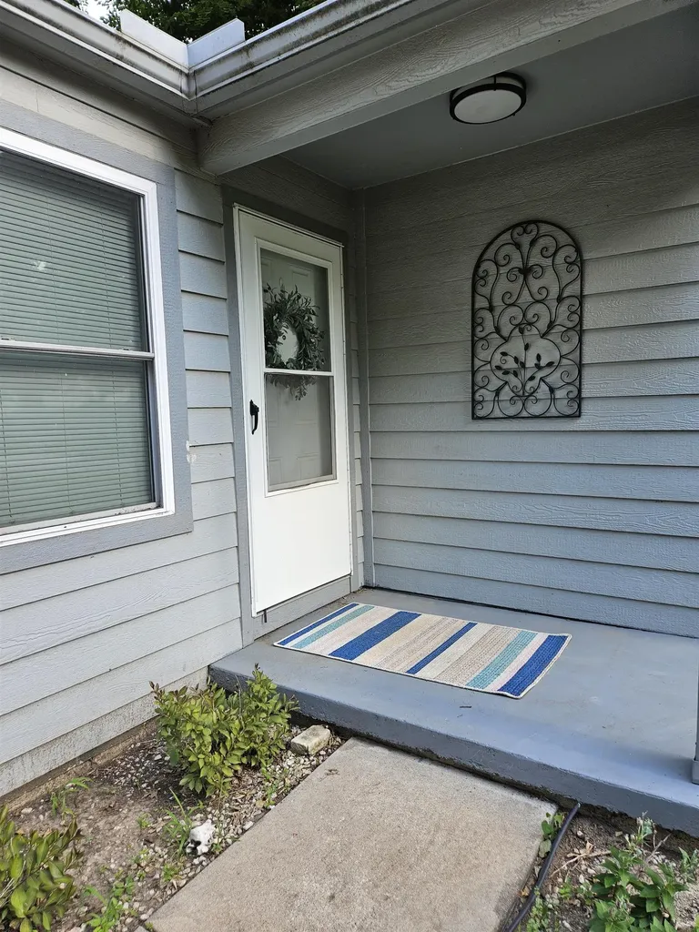 320 Mccabe Street Winfield KS 67156