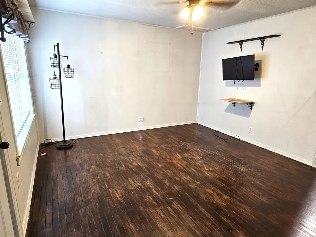 320 Mccabe Street Winfield KS 67156