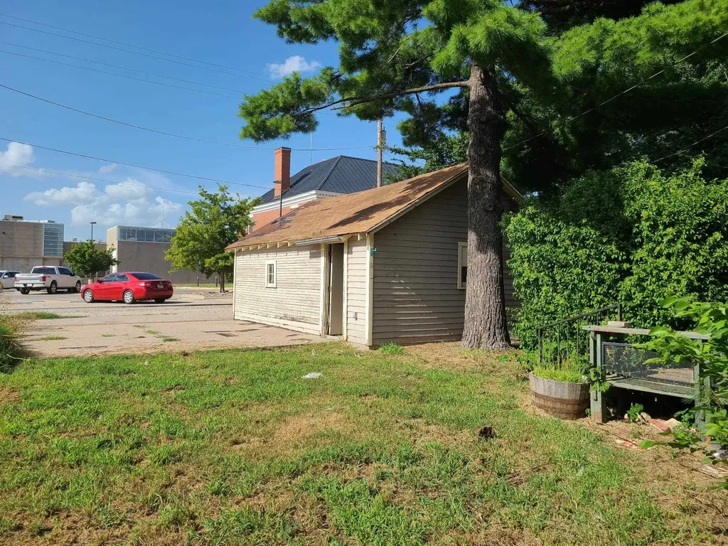 310 E 11th Winfield KS 67156