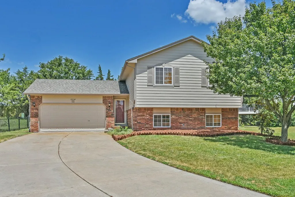 12114 E Laguna Wichita KS 67207