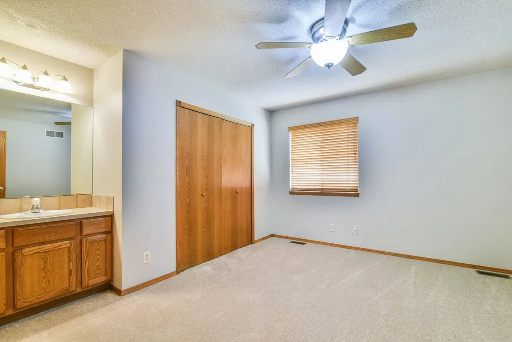 12114 E Laguna Wichita KS 67207
