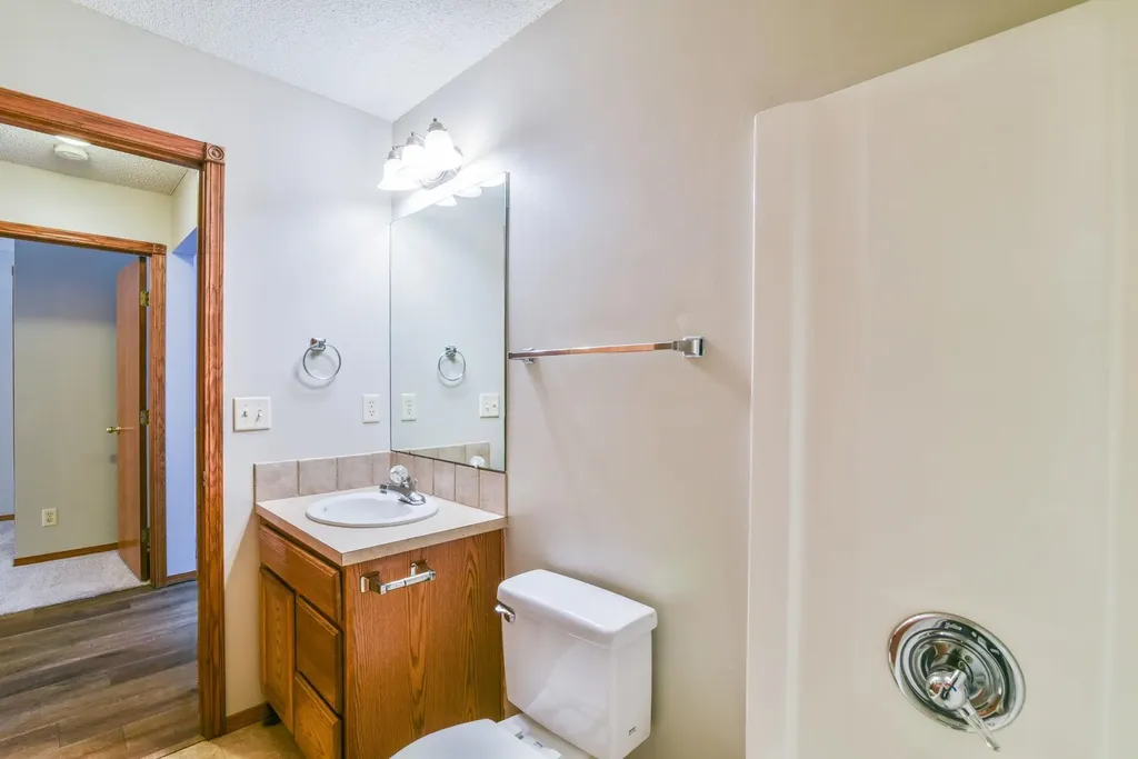 12114 E Laguna Wichita KS 67207