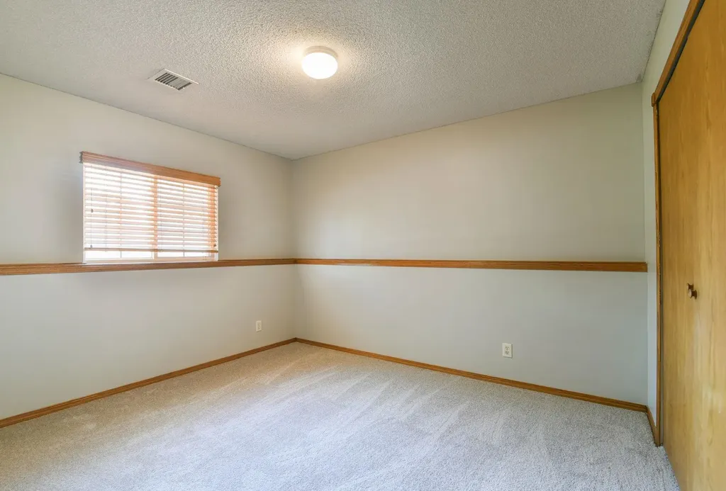 12114 E Laguna Wichita KS 67207
