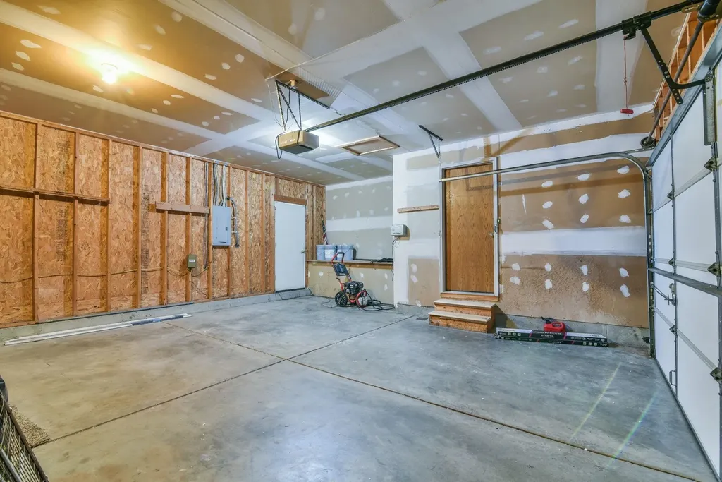 12114 E Laguna Wichita KS 67207