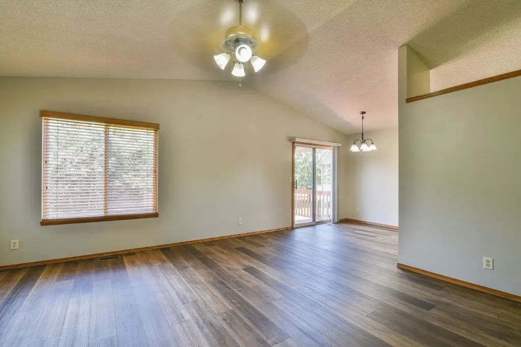12114 E Laguna Wichita KS 67207
