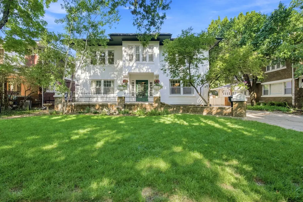 105 N Broadview Street Wichita KS 67208